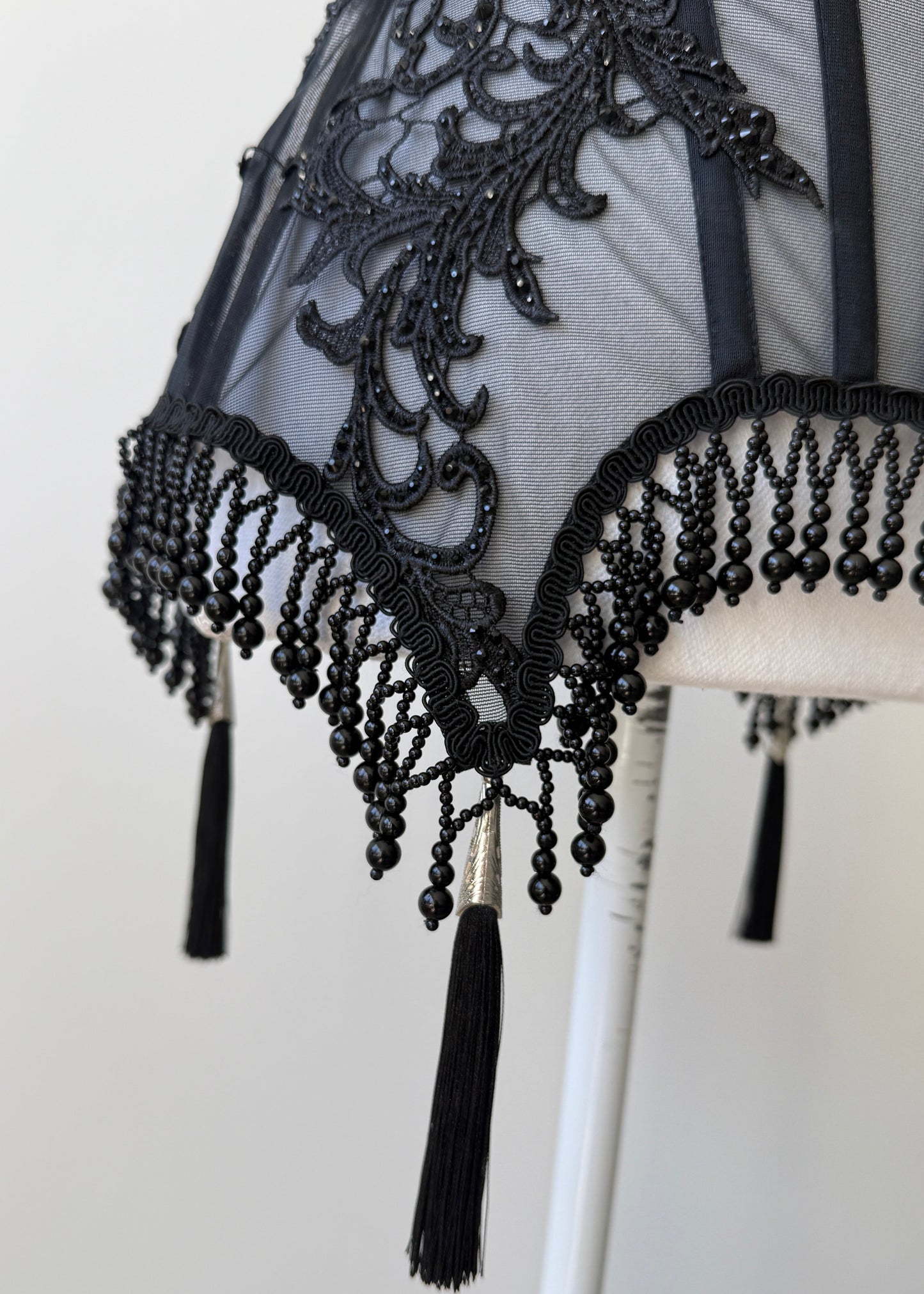 Noir Lace Underbust Corset – Waist Training Corset with Lace & Tassels